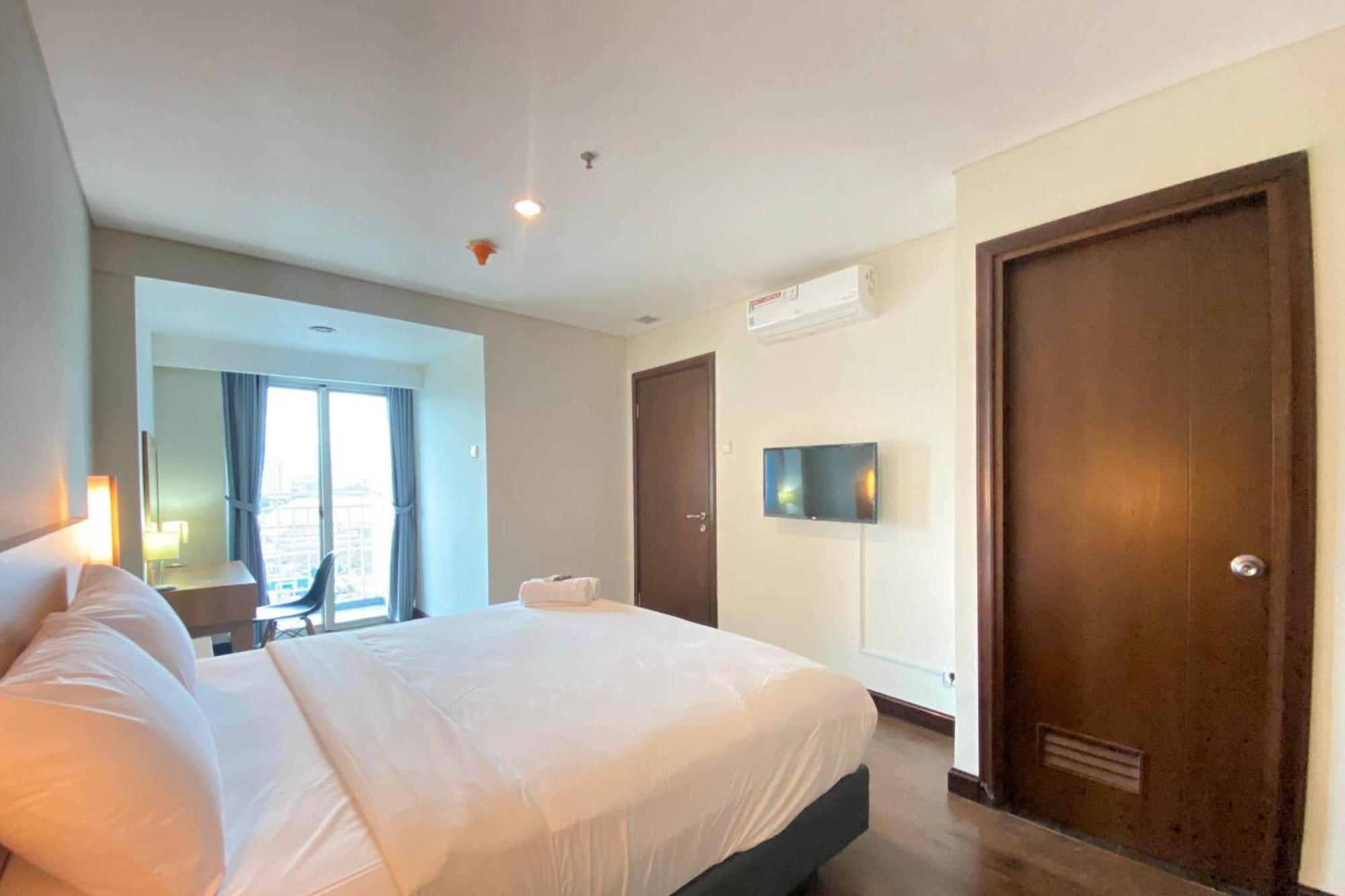 Spacious 2br At El Royale Near Bip By Travelio Apartemen